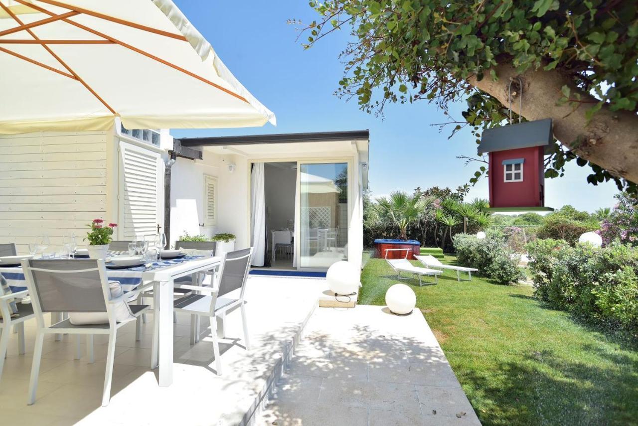 Apartamento CASA SULLA SPIAGGIA con ACCESSO E SPIAGGIA PRIVATA Santa Maria Del Focallo Exterior foto