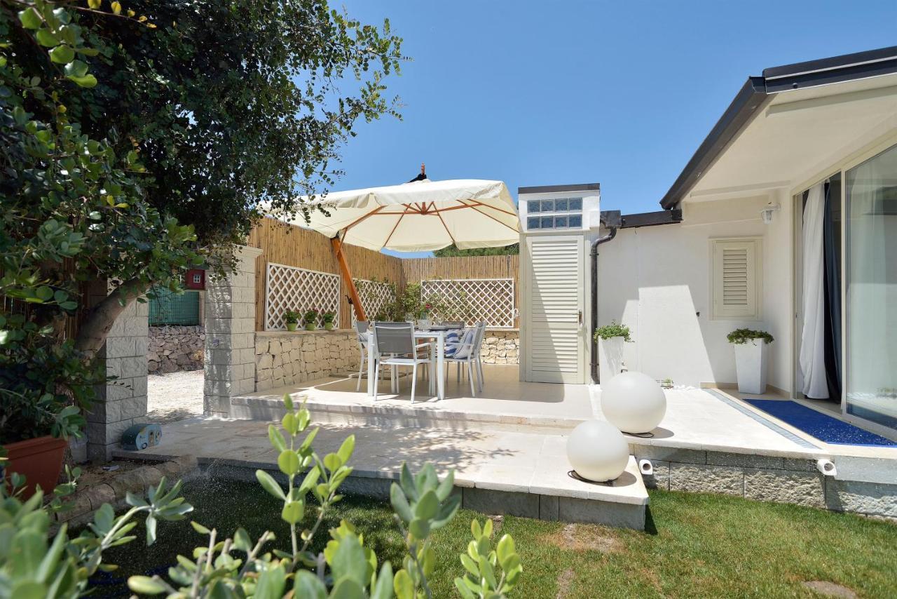 Apartamento CASA SULLA SPIAGGIA con ACCESSO E SPIAGGIA PRIVATA Santa Maria Del Focallo Exterior foto