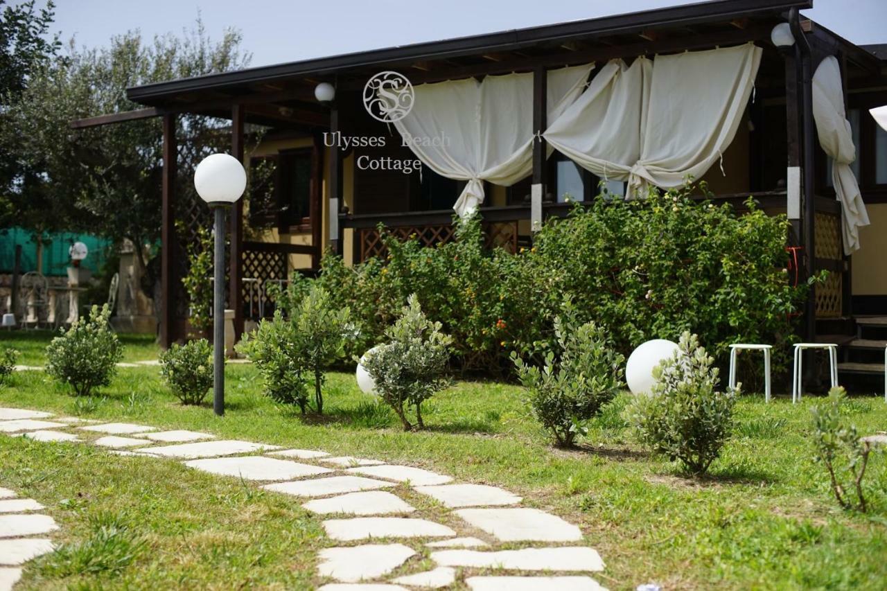 Apartamento CASA SULLA SPIAGGIA con ACCESSO E SPIAGGIA PRIVATA Santa Maria Del Focallo Exterior foto