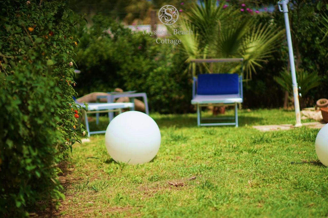 Apartamento CASA SULLA SPIAGGIA con ACCESSO E SPIAGGIA PRIVATA Santa Maria Del Focallo Exterior foto